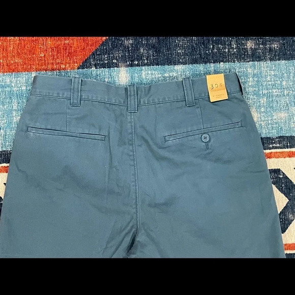J Crew Men’s Blue Gramercy Short. Waist 30 - Picture 11 of 11